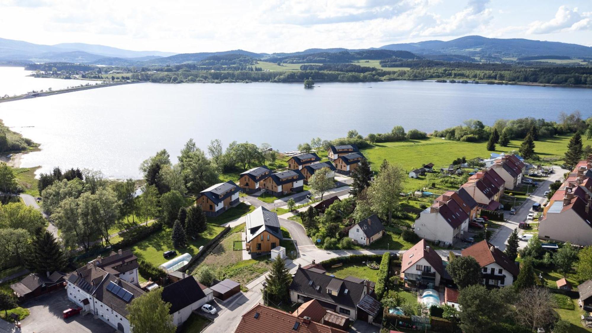 Resort Male Lipno Черна-в-Пошумави Экстерьер фото